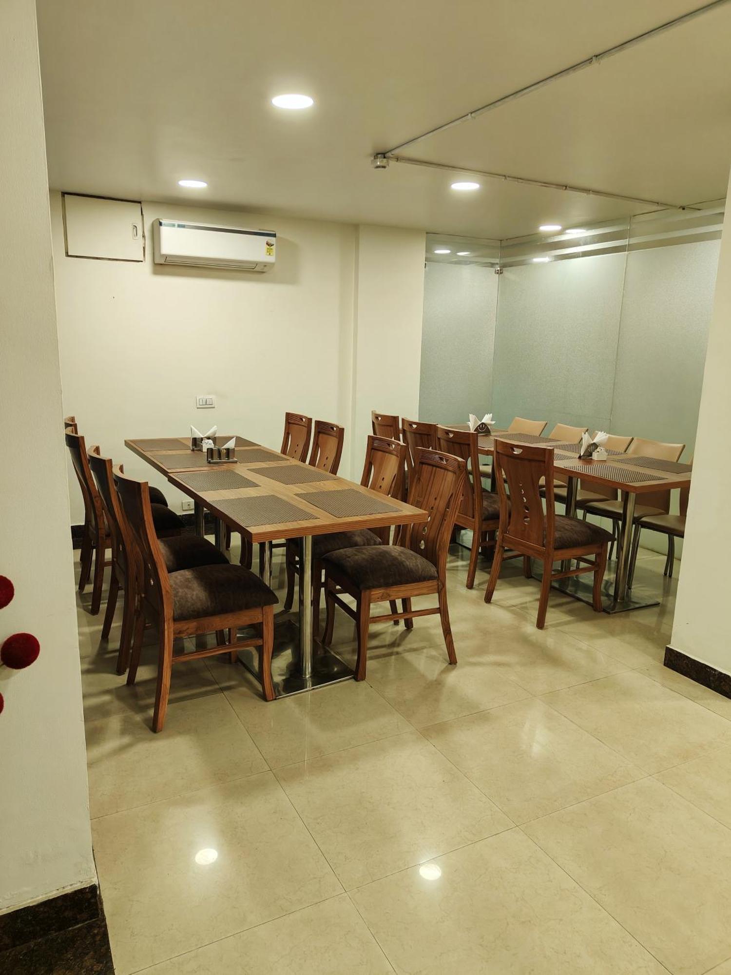 Rosemallow Hotel Új-Delhi Kültér fotó