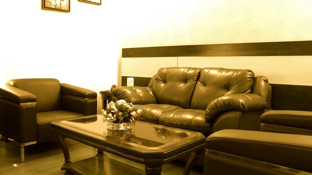 Rosemallow Hotel Új-Delhi Kültér fotó