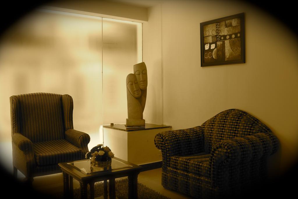 Rosemallow Hotel Új-Delhi Kültér fotó
