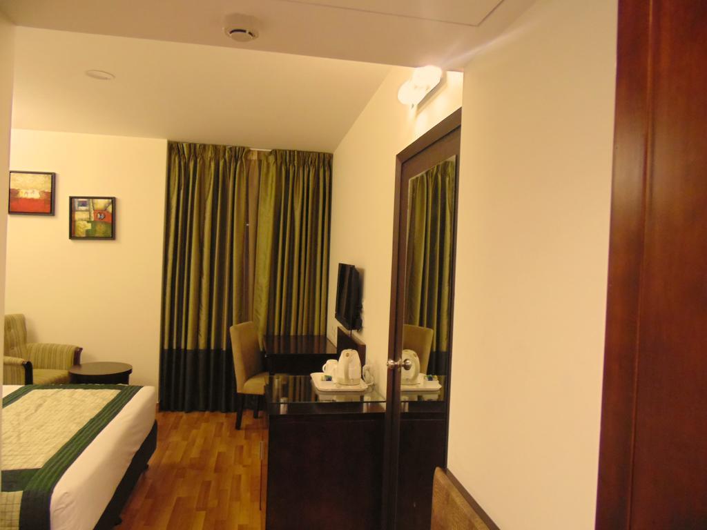 Rosemallow Hotel Új-Delhi Kültér fotó