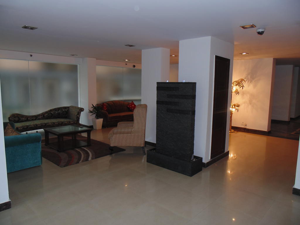 Rosemallow Hotel Új-Delhi Kültér fotó